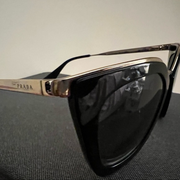 Prada frames - Picture 7 of 7